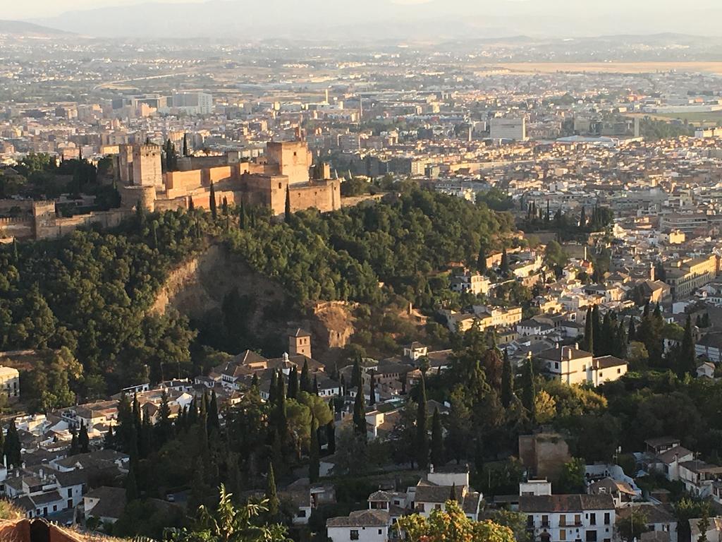 Apartamentos Turisticos Grx Granada Eksteriør bilde